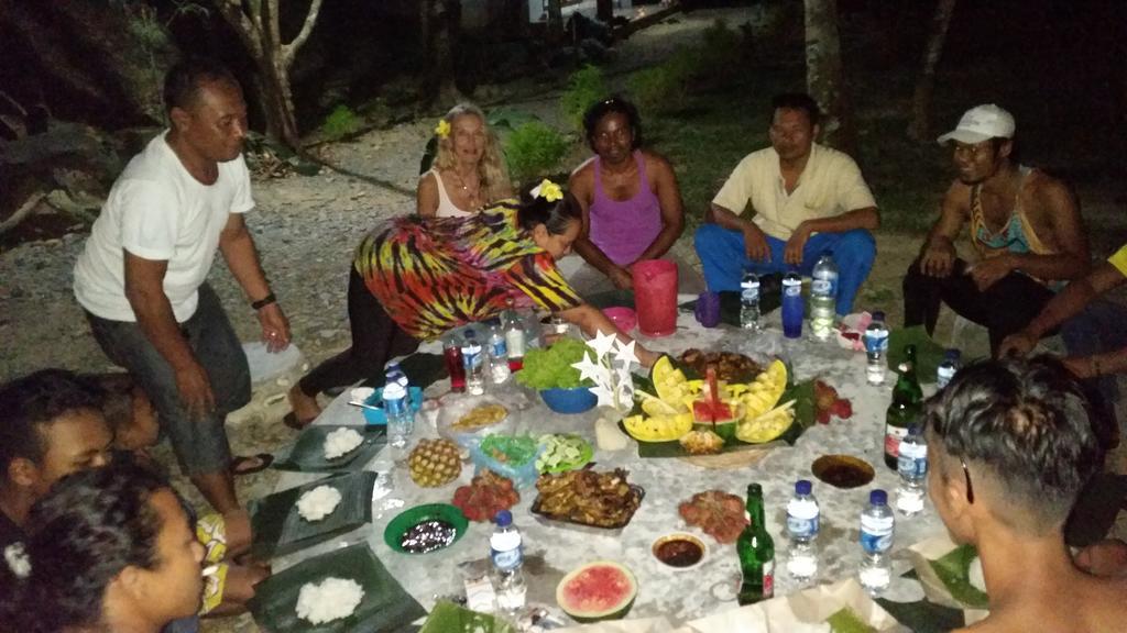 Batu Kapal Guest House & Jungle Trekking Bukit Lawang Exterior foto